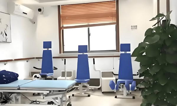 应届生可以落户深圳吗_陈佩斯电影《戏台》：嬉笑过后，无尽悲凉 陈佩斯电影贴的何补有任是没